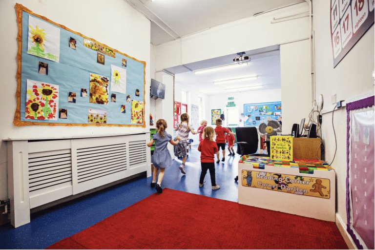 reading-corner-and-large-indoor-area-for-our-older-nursery-children